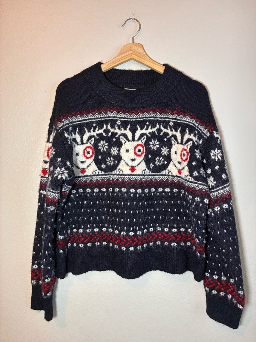 Women’s Long Sleeve Cozy Alpine Bullseye Dog Crewneck Pullover Sweater M NWOT - Picture 2 of 13